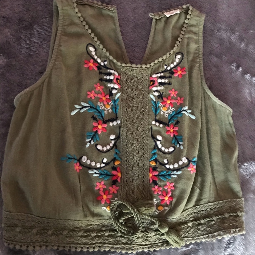Hollister crop top